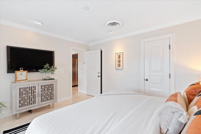 2625 NE 12th Street, Fort Lauderdale, FL 33304