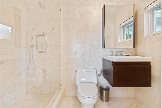 2625 NE 12th Street, Fort Lauderdale, FL 33304