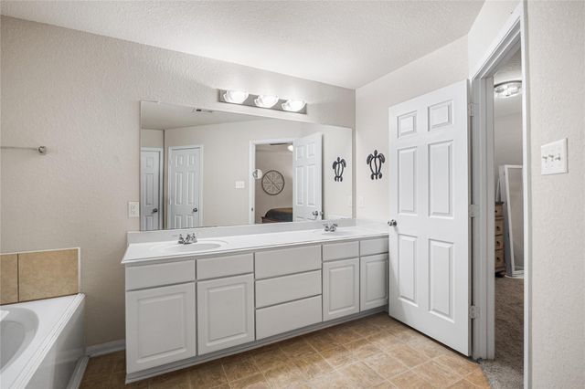 14915 Calico Heights Lane, Cypress, TX 77429