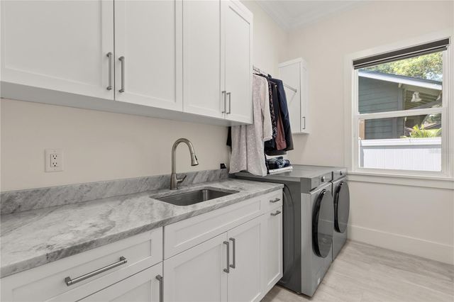 3125 S BUMBY AVENUE, Orlando, FL 32806