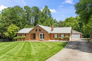 8007 Caldwell Road, Harrisburg, NC 28075