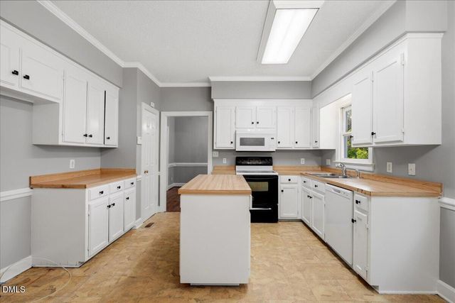 202 N Marion Drive, Goldsboro, NC 27534