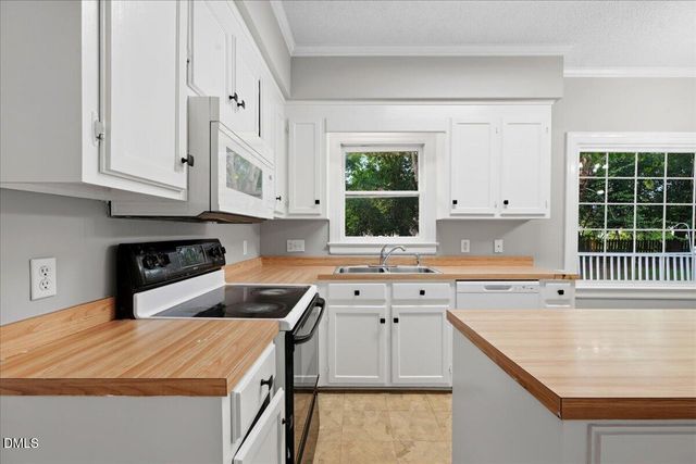 202 N Marion Drive, Goldsboro, NC 27534