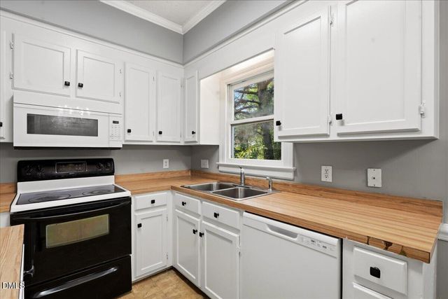 202 N Marion Drive, Goldsboro, NC 27534
