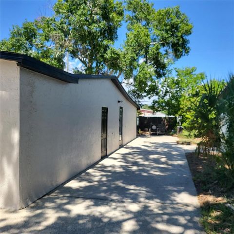 5107 CRESTHILL DRIVE, Tampa, FL 33615