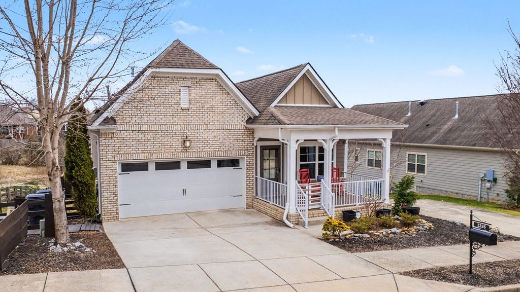 3326 Balfron Dr, Nolensville, TN 37135