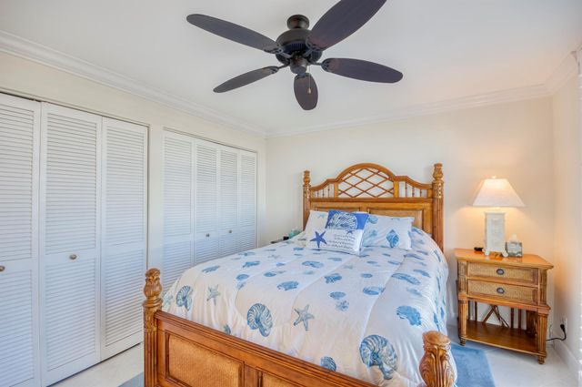 120 Lakeshore Drive 937, North Palm Beach, FL 33408