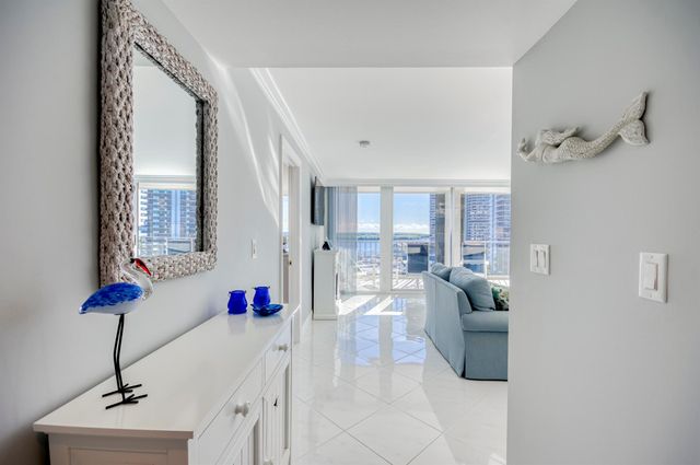 120 Lakeshore Drive 937, North Palm Beach, FL 33408