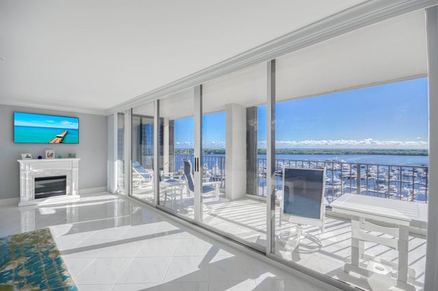 120 Lakeshore Drive 937, North Palm Beach, FL 33408