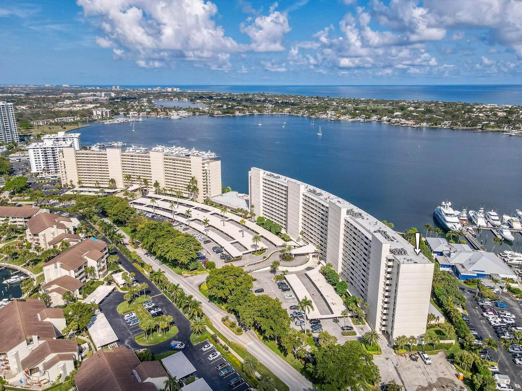 120 Lakeshore Drive 937, North Palm Beach, FL 33408