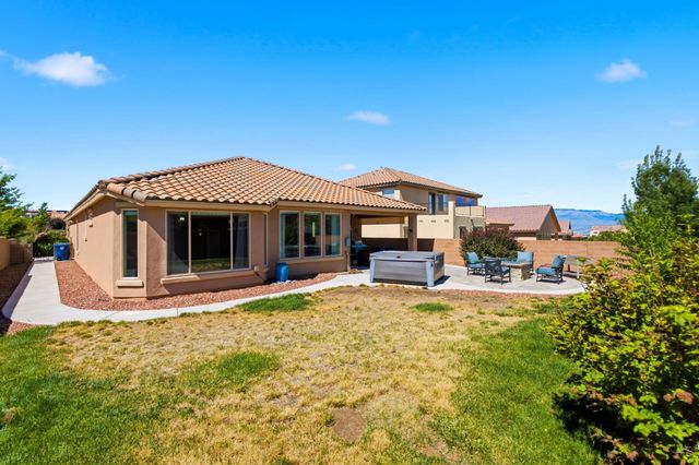 9028 Vista Dibujo Road NW, Albuquerque, NM 87120