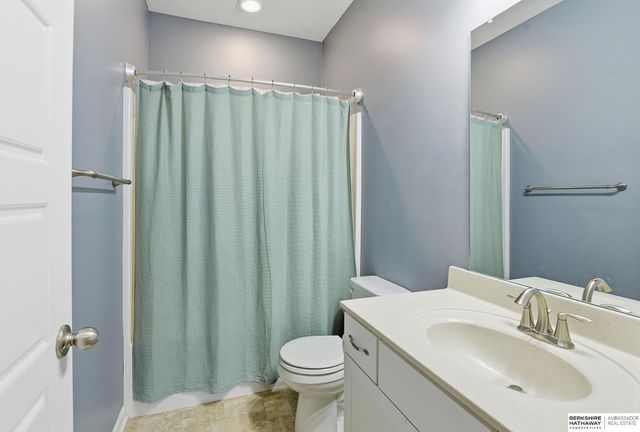 11003 Superior Drive, Papillion, NE 68046