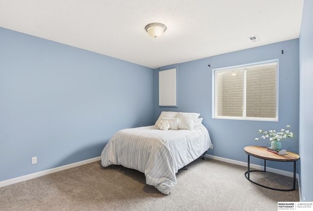 11003 Superior Drive, Papillion, NE 68046