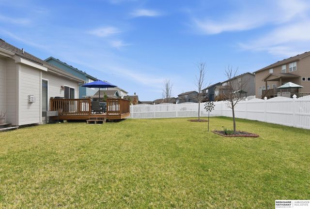 11003 Superior Drive, Papillion, NE 68046