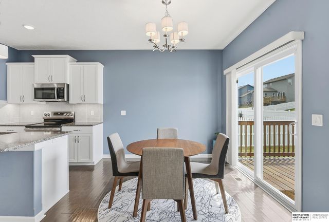 11003 Superior Drive, Papillion, NE 68046