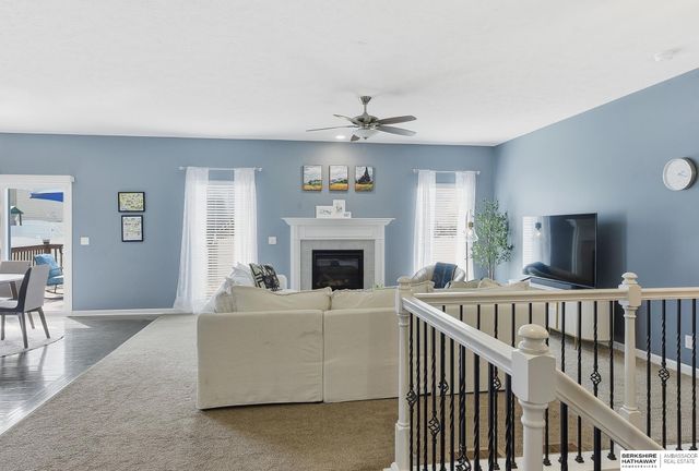 11003 Superior Drive, Papillion, NE 68046