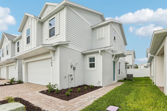 2704 MEADOW CREST DRIVE, St Cloud, FL 34773