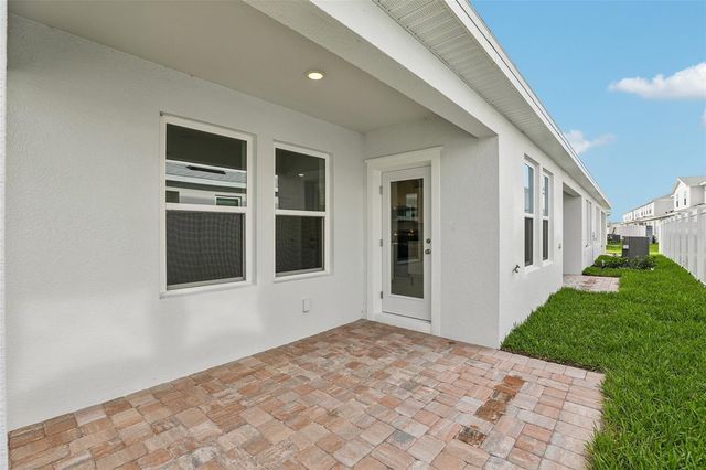 2704 MEADOW CREST DRIVE, St Cloud, FL 34773