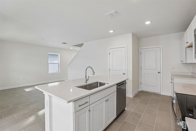 2704 MEADOW CREST DRIVE, St Cloud, FL 34773