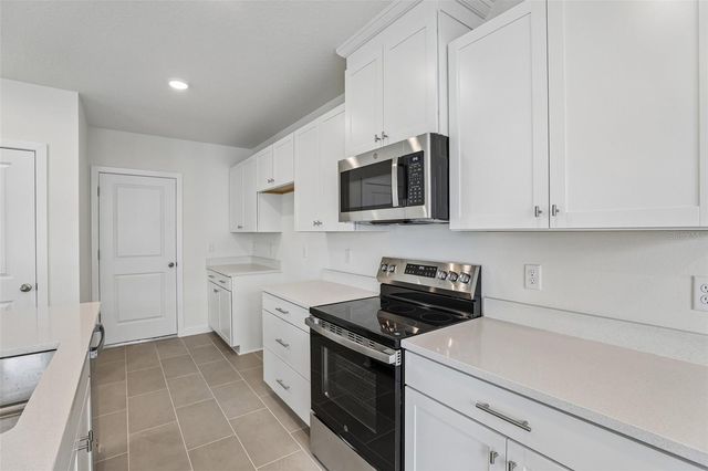 2704 MEADOW CREST DRIVE, St Cloud, FL 34773