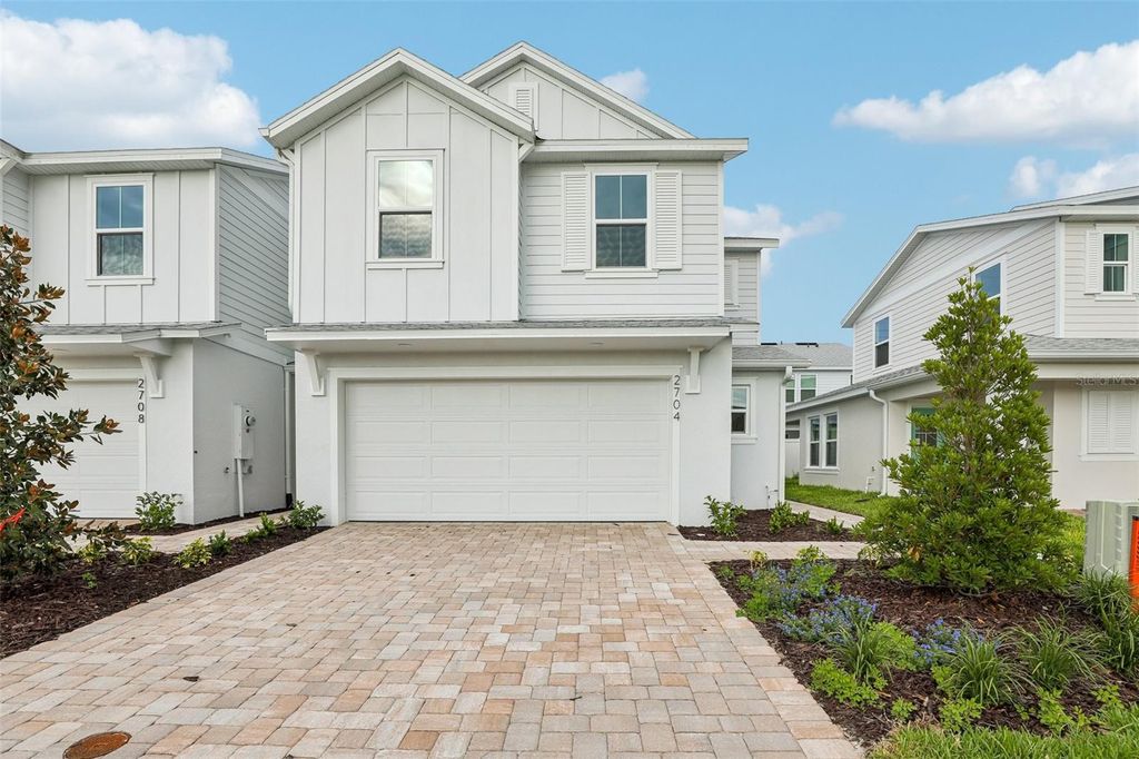 2704 MEADOW CREST DRIVE, St Cloud, FL 34773