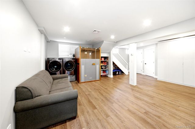 9 Harding Avenue, Yonkers, NY 10704