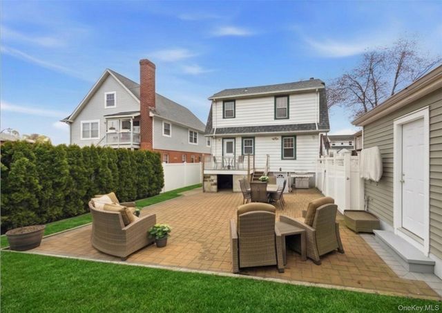 9 Harding Avenue, Yonkers, NY 10704