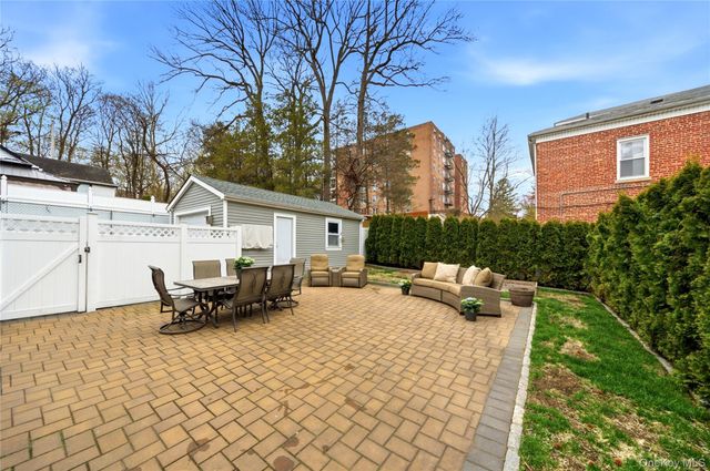 9 Harding Avenue, Yonkers, NY 10704
