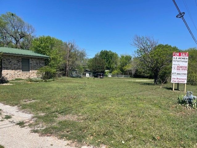 604 Goshen Road, Springtown, TX 76082