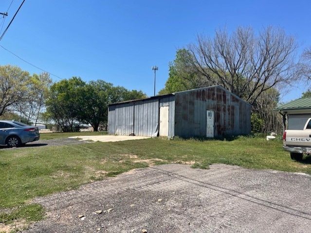 604 Goshen Road, Springtown, TX 76082