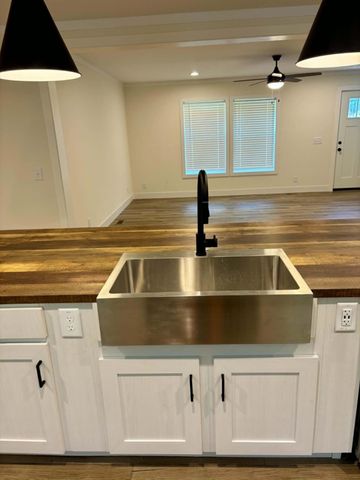 3702 Buck Mountain RD, Roanoke, VA 24018