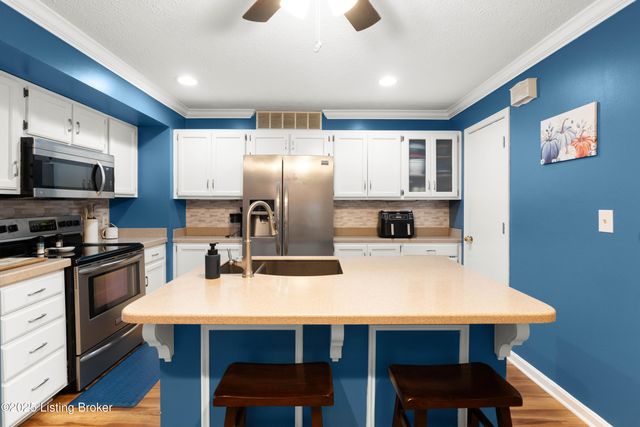 252 MOSER RD, Louisville, KY 40223