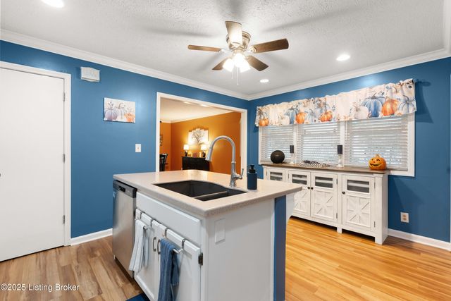 252 MOSER RD, Louisville, KY 40223