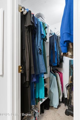 252 MOSER RD, Louisville, KY 40223