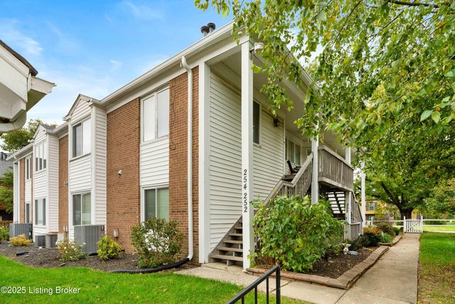 252 MOSER RD, Louisville, KY 40223