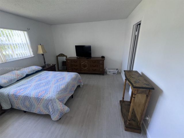 1025 SE 3rd Ave 102, Dania Beach, FL 33004