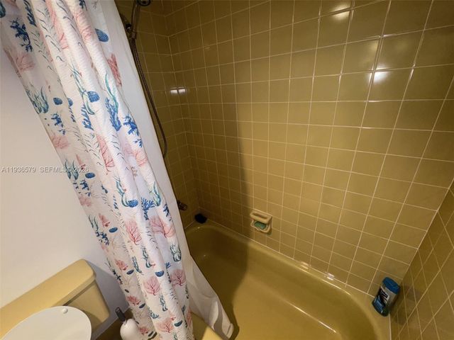 1025 SE 3rd Ave 102, Dania Beach, FL 33004