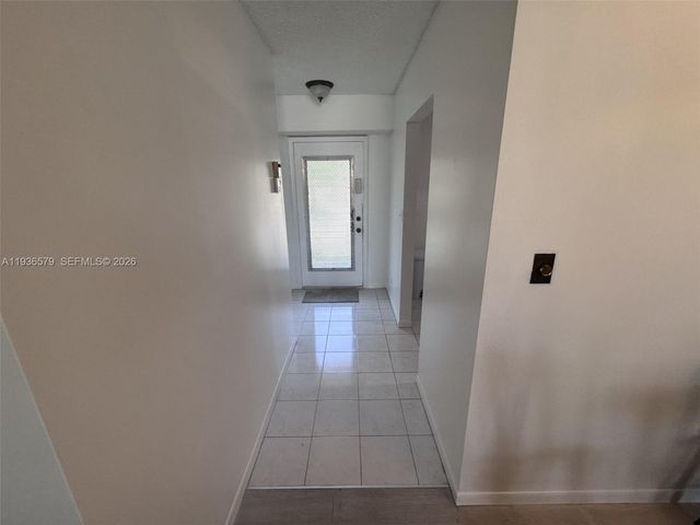 1025 SE 3rd Ave 102, Dania Beach, FL 33004