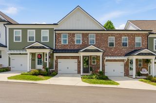 6006 Mill Tree Ct, Nashville, TN 37221
