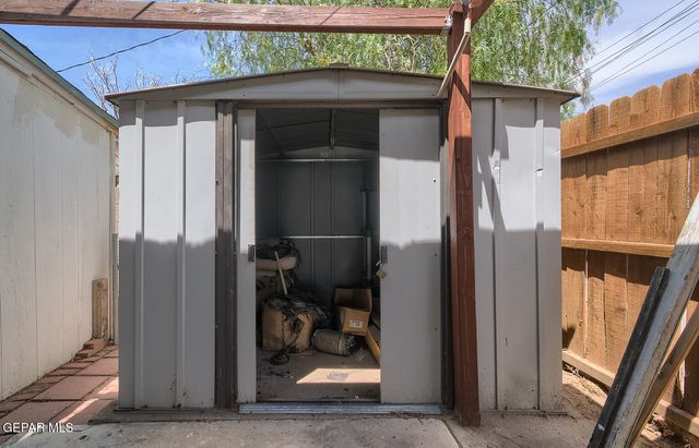 7233 STILES, El Paso, TX 79915