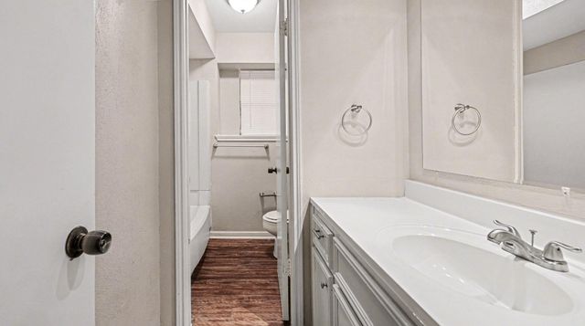 2702 Meandering Trail, Houston, TX 77339