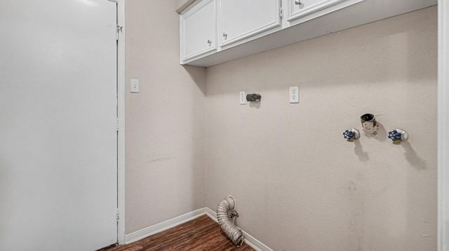 2702 Meandering Trail, Houston, TX 77339