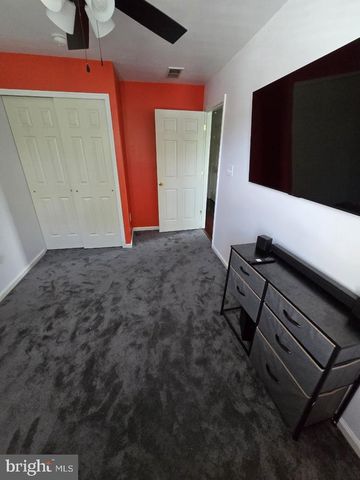23 TAVERN LN, Sicklerville, NJ 08081