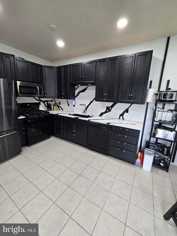 23 TAVERN LN, Sicklerville, NJ 08081