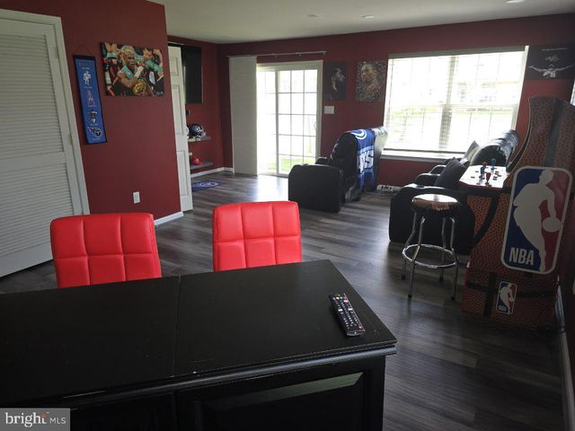 23 TAVERN LN, Sicklerville, NJ 08081