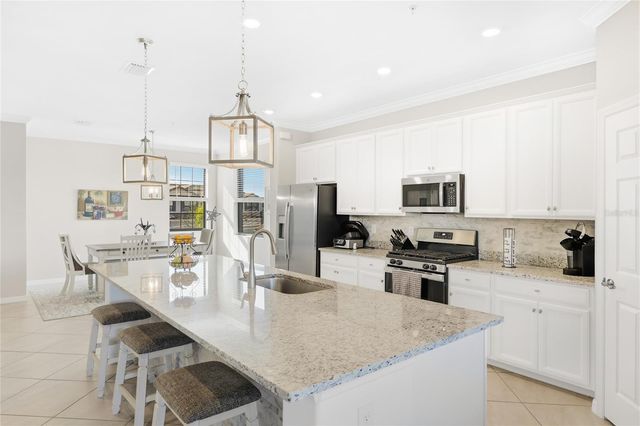 6025 WORSHAM LANE 102, Bradenton, FL 34211