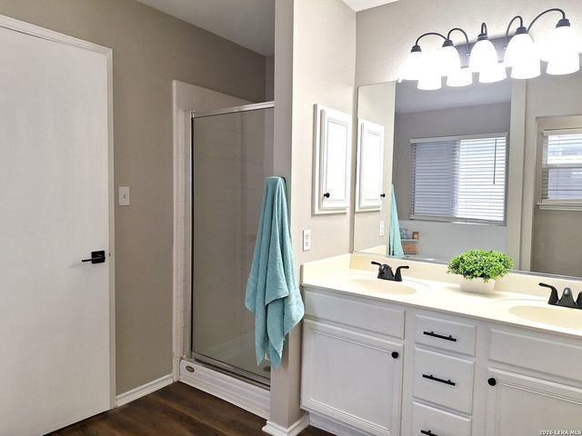 210 ROSEGATE DR, Cibolo, TX 78108