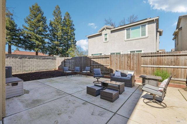 3042 Vasquez Ct, Vacaville, CA 95688