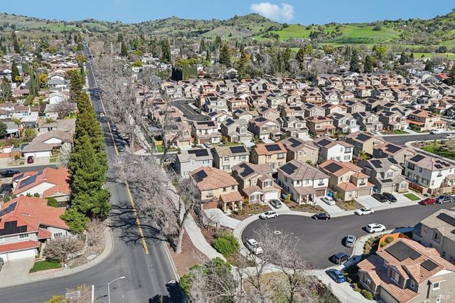 3042 Vasquez Ct, Vacaville, CA 95688