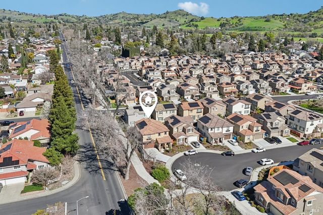 3042 Vasquez Ct, Vacaville, CA 95688